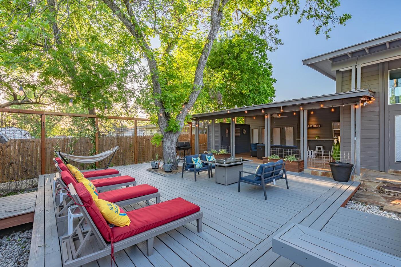 Serene Pool & Firepit In Stunning Home By Airport San Antonio Exteriör bild