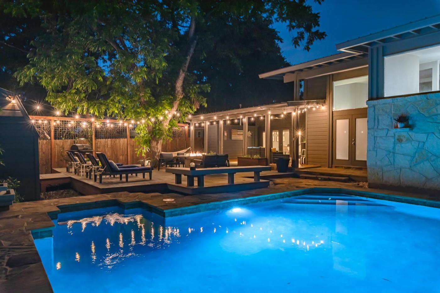 Serene Pool & Firepit In Stunning Home By Airport San Antonio Exteriör bild